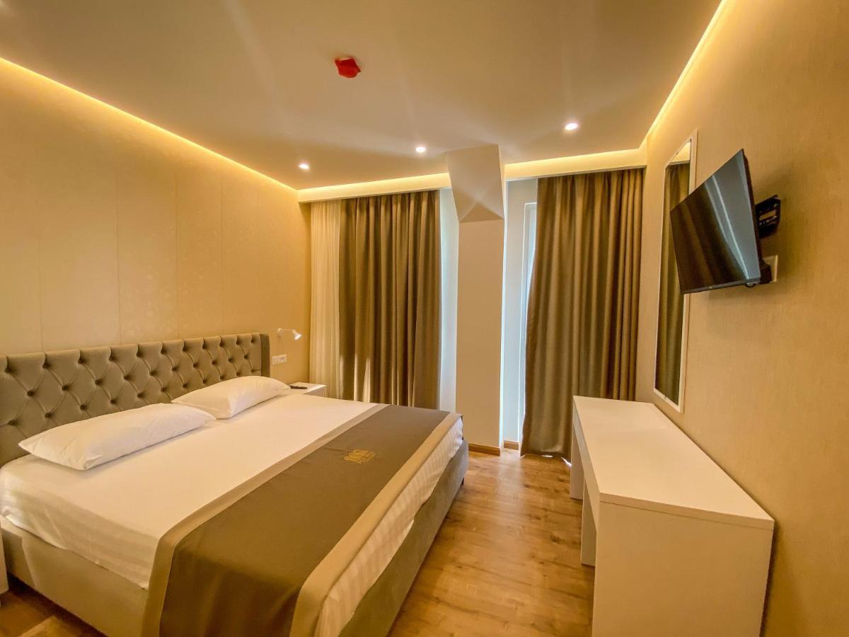 Red Hill Hotel 4*